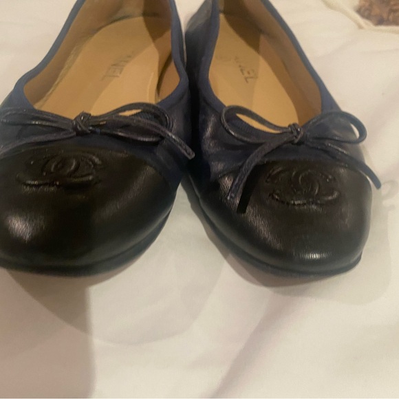 Chanel cc log leather ballet flat size 7 shoes authentic - Picture 2 of 9